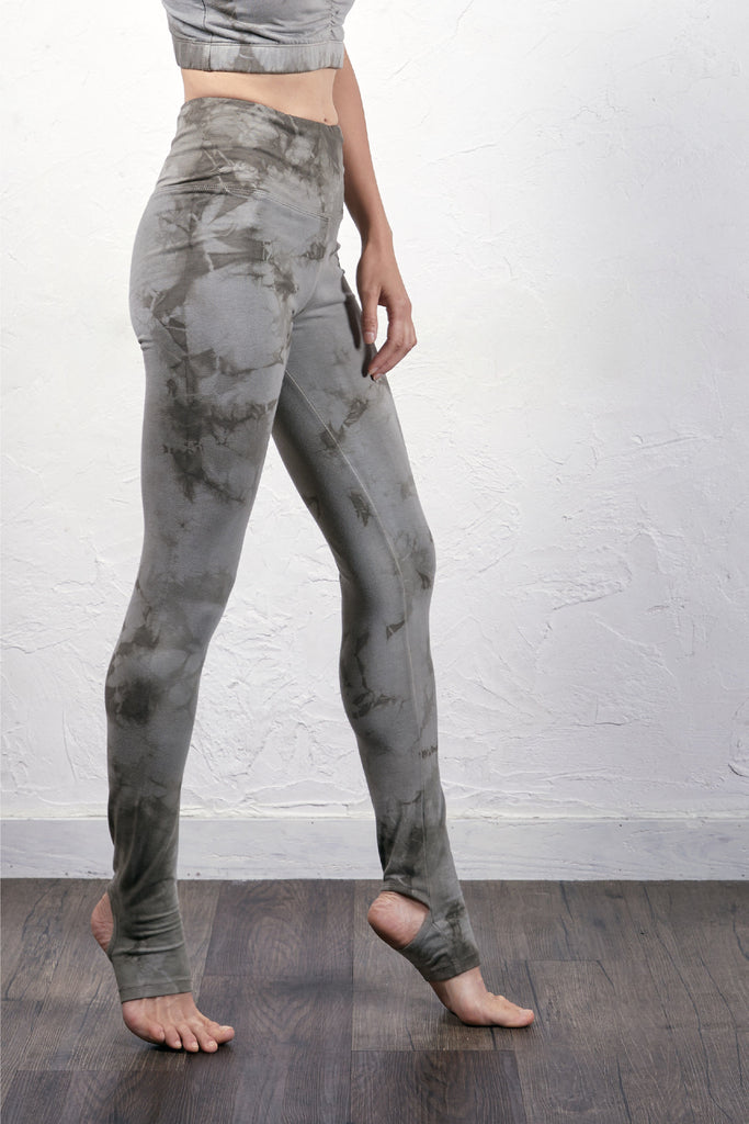 color_Muddy Gray