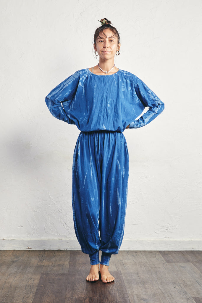 color_Indigo Ikat