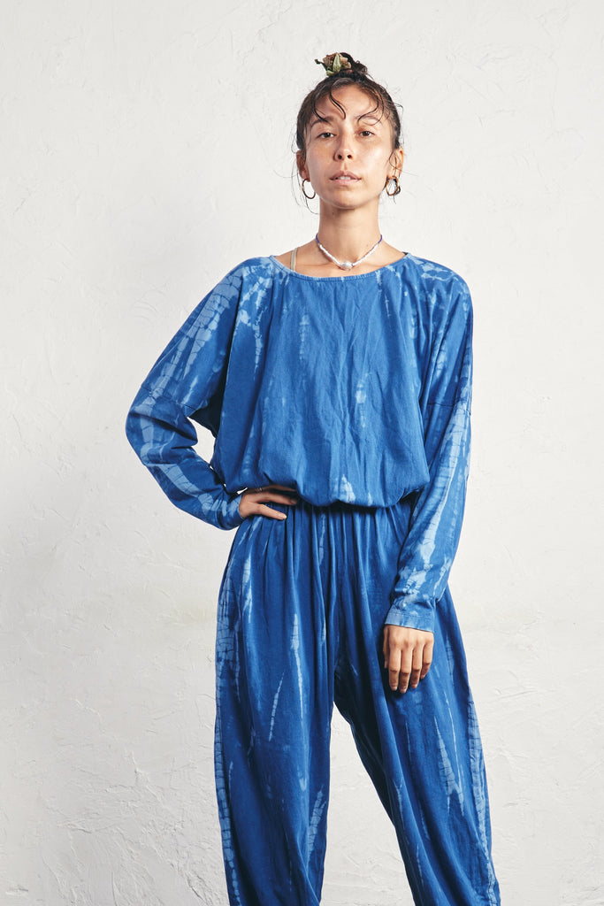 color_Indigo Ikat