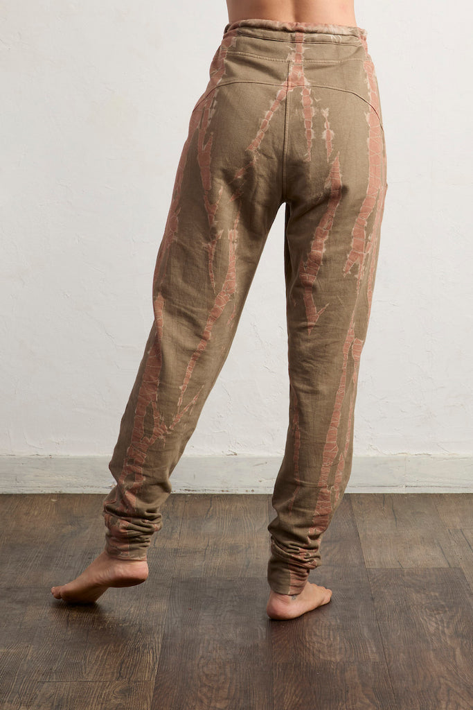 color_stone rose ikat