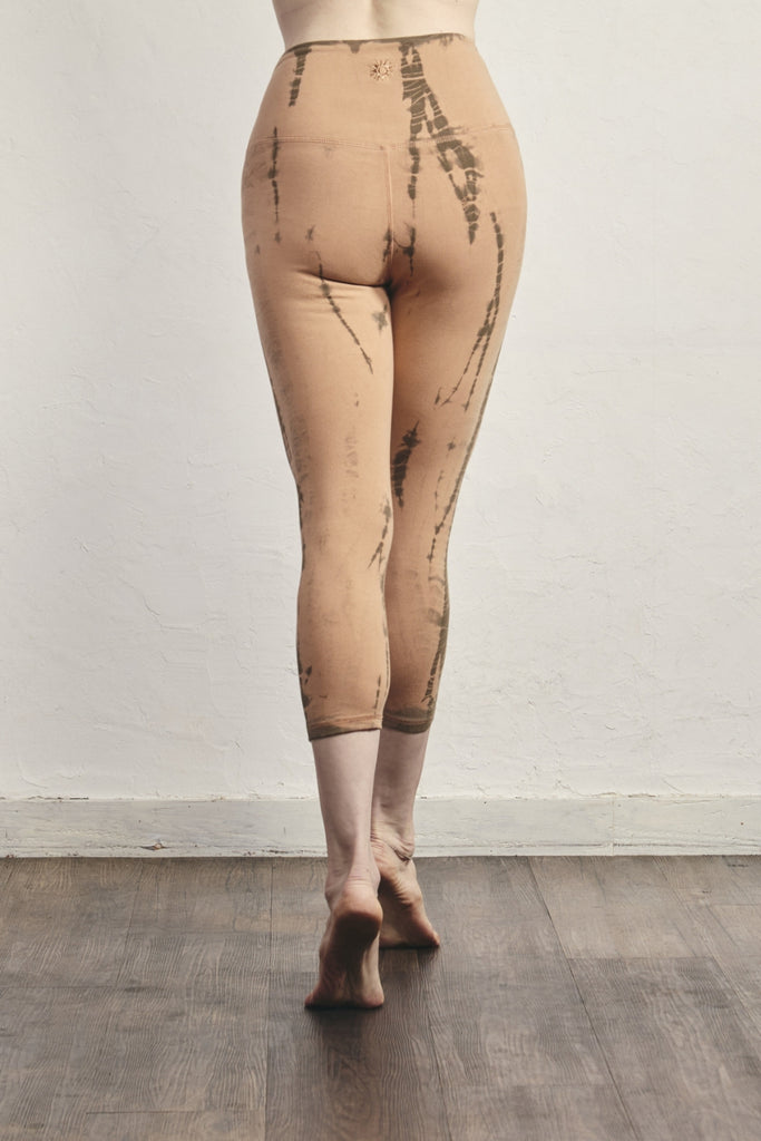 color_coco rose earth ikat