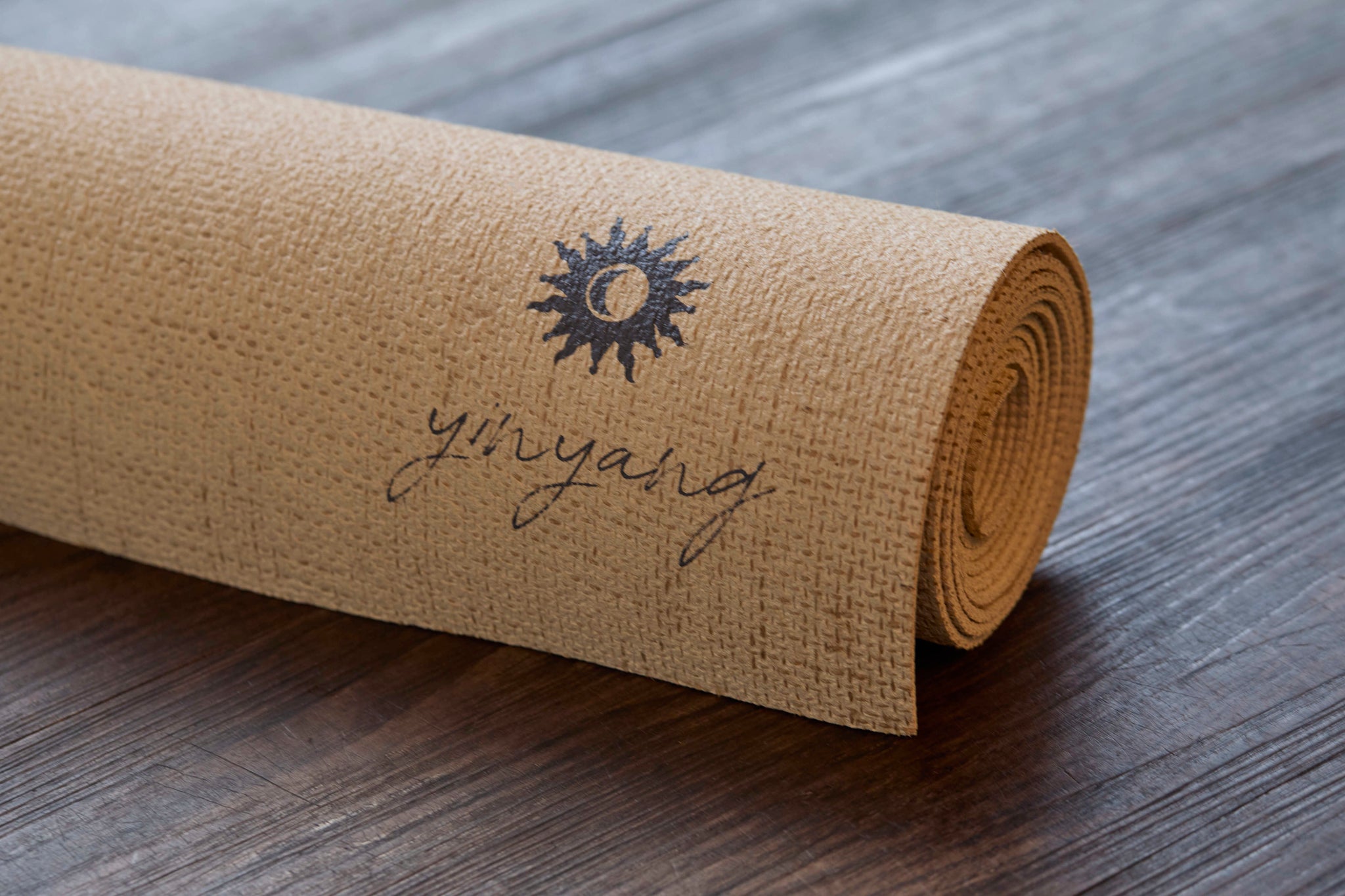 yinyang天然ゴム グリップ力高上級向ヨガマット2.5mm 抹茶緑 バッグ付 yinyang天然ゴム グリップ力高上級向ヨガマット2.5mm 抹茶緑