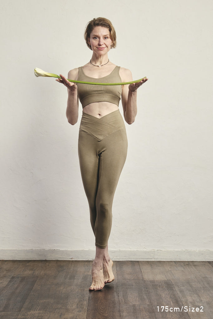 color_coco taupe